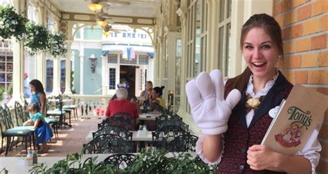 15 Rigorous Requirements To Being A Cast Member At Wdw