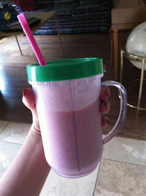 Explore magic bullet recipes for everything from breakfast smoothies to asian chicken salads. Bobbi DeSplinter on | Bullet smoothie, Magic bullet ...