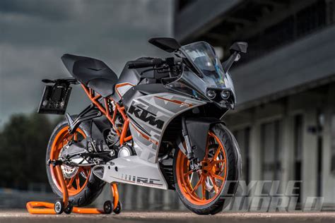 2015 Ktm Rc 390 First Ride Sportbike Motorcycle Review Photos Cycle