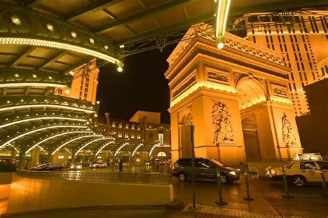 Paris Las Vegas Parking Fee 2023 Valet And Map