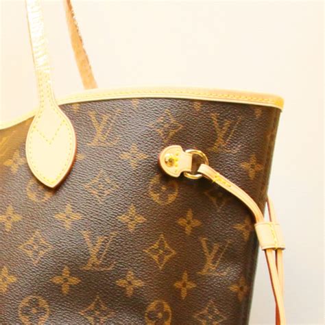 Louis Vuitton Handbags In Europe Iqs Executive