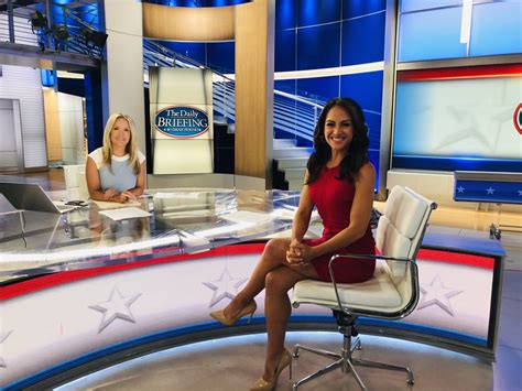 The Five Emily Compagno Emily Compagnos Fox News Biography Armedalarms