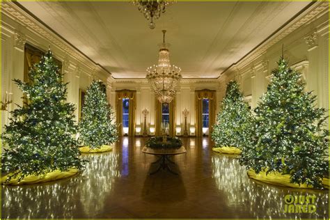 Maybe you would like to learn more about one of these? Melania Trump Unveils White House Christmas Decorations ...