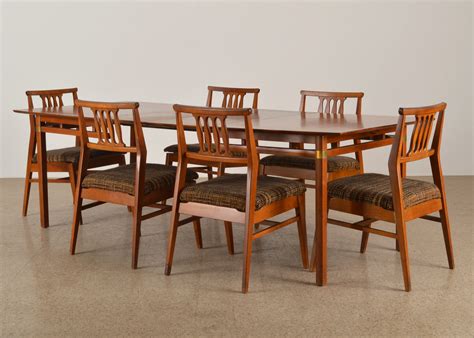 Our solid teak dining chairs are crafted from 100% grade a teak. Teak dining chairs indoor | Hawk Haven