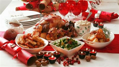 Traditional lithuanian christmas eve dinner with american Pax on both houses: The Average American Eats 7000 Calories On Christmas Day