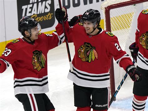 On sunday, suter became the first blackhawks player to score his first three national hockey suter scored the first two goals of the hockey game in the first period. Hockey sur glace: dimanche de grâce pour les Suisses en ...