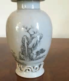 Antique 18th Century Vase Form Chinese Export Porcelain Tea Caddy With