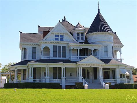 Pictures Of Old Victorian Homes Image To U