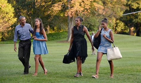 President Obama Is Freaked Out That His Daughters Are All Grown Up
