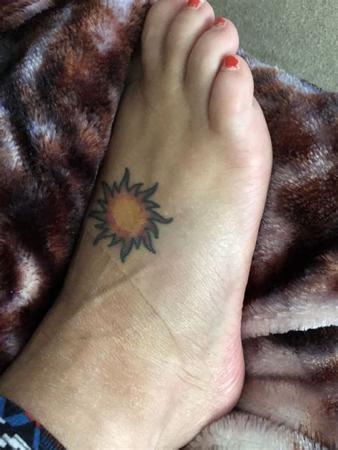 Pin By Dawn L On Foot Fracture Leaf Tattoos Maple Leaf Tattoo Tattoos