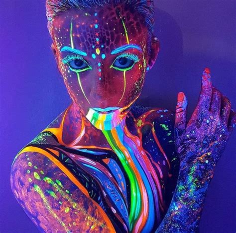 11 Glow In The Dark Makeup Looks That Will Totally Mesmerize You Brights Glow Inspiration