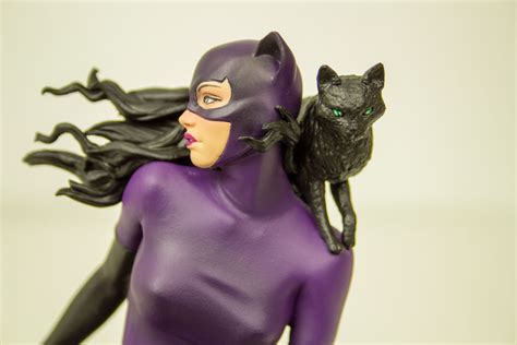 Diamond Selects 90s Catwoman Statue Review Sleek Like A Cat