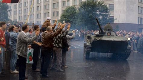 Through Blood To Democracy Failed Soviet Coup That Fostered Russia