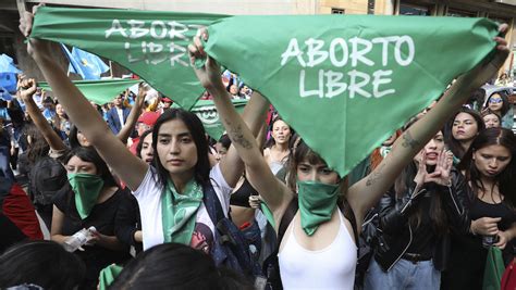 ¿por Qué Las Mujeres Usan El Pañuelo Verde En Sus Protestas N