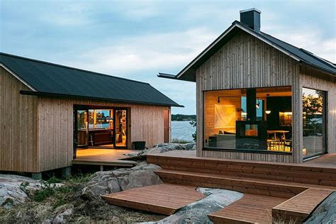 Scandinavian Style Contemporary Cabins Combine Awesome Views With