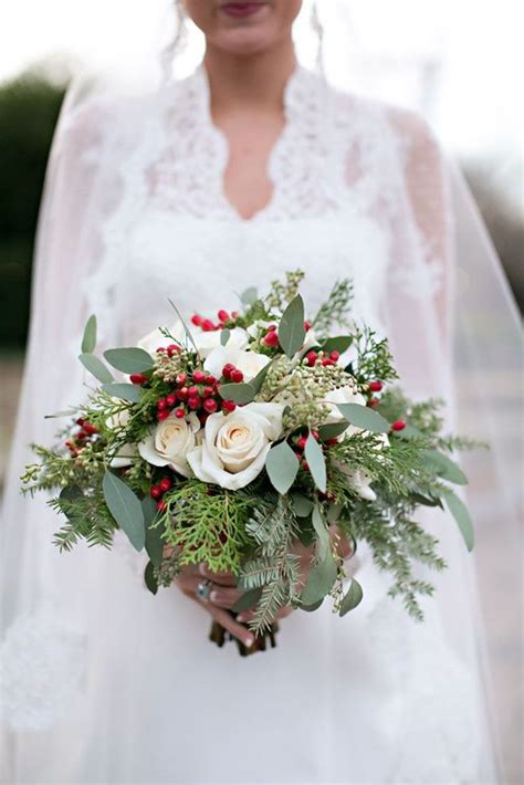 25 Oh So Festive Christmas Wedding Ideas Christmas Wedding Flowers