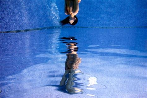 Underwater Mirrors Reflections Surrealism Photography Mirror