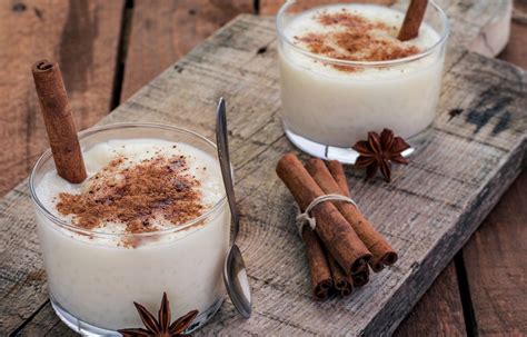 El arroz con leche es un postre típico de la gastronomía de múltiples países hecho cociendo lentamente arroz con leche y azúcar. Arroz con leche para toda la familia - Sentirse bien se nota