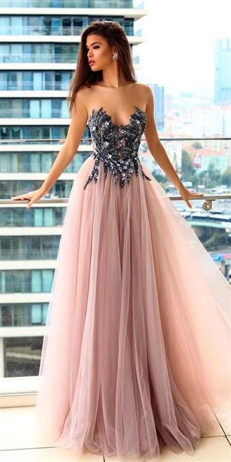 15 lindos vestidos extra largos para ser la envidia en tu graduación blush prom dress prom