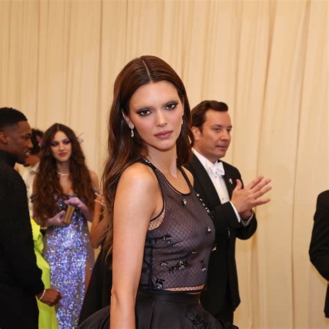 Kendall Jenners Eyebrows Resurfaced At The Met Gala After Party—see