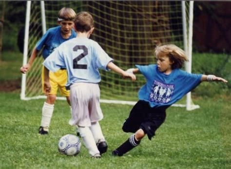 The basics of soccer for kids. Kids soccer cleats and tips how to pick them!