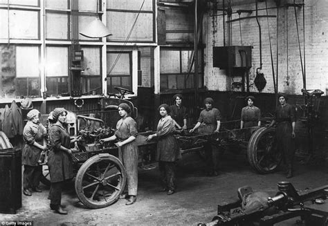 Incredible Photos Shed Light On Working Life For Britains Women During The First World War