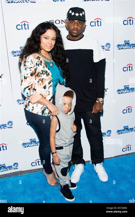 Hip Hop Artist Fabolous Emily Bustamante And Their Son Johan Jackson
