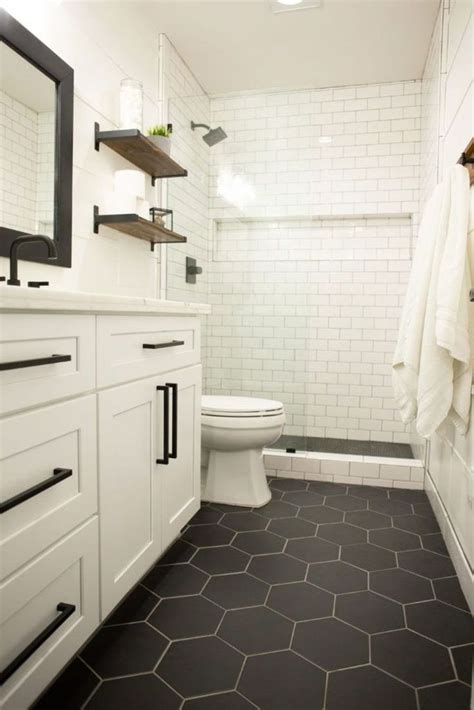 31 Inspiring Bathroom Tile Ideas Magzhouse Small Apartment Bathroom