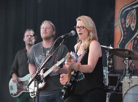 Tedeschi Trucks Band Returns To Meijer Gardens With Soulful Bluesy Rock Stew Review Photo