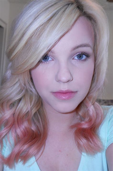 20 Trendy Rose Gold Hair Color and Highlight Ideas (With ...