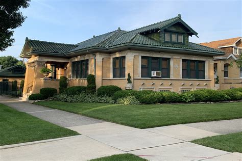 Chicago Bungalow Tile Roofs Smart Roofing Contractor Repair