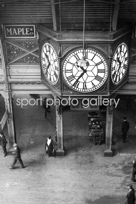 The Giant Clock At Paddington Station In London Photo British Scenes