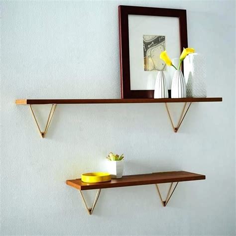Shop our gold shelves selection from the world's finest dealers on 1stdibs. Image result for rose gold shelf floating | House living room modern, Mid century shelves, Mid ...