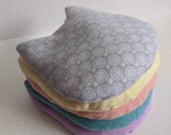 How does a cat cooling pad work? Cat Heating Pad, Neck Wrap, Buckwheat or Rice, Microwave ...