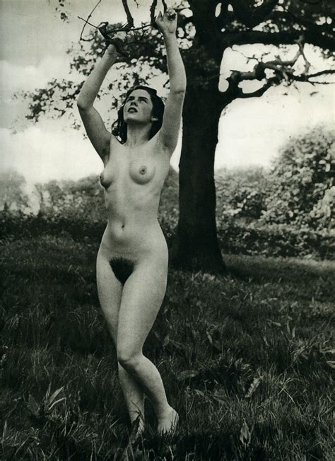 Hedy Lamarr Hot Nude Photo