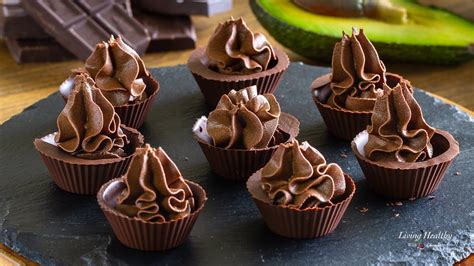 Just 7 ingredients required, thick, rich chocolate flavor, and so delicious! Chocolate Mousse with Avocado in Chocolate Cups (Vegan ...