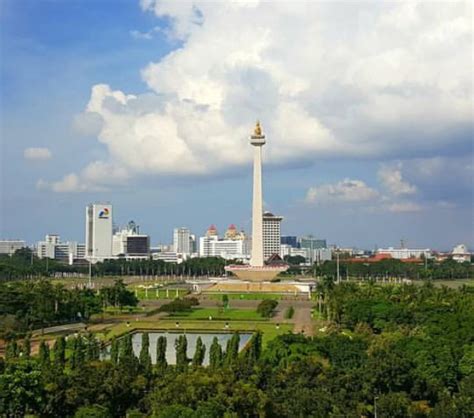 Jakarta Half Day City Tour Itap World