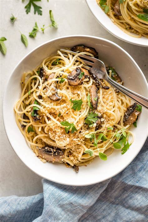 Spaghetti With Mushrooms Oregano And Garlicky Breadcrumbs Nourish