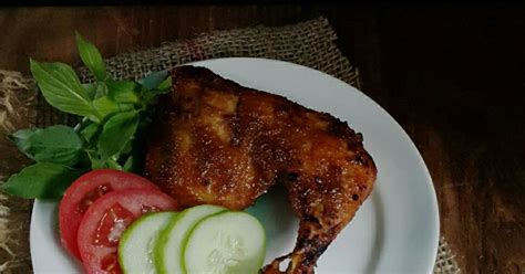 Proses cara membuat kebuli ayam maupun kambing sama saja dan hanya berbeda bahan bumbu saja. Resep Ayam Bakar Bumbu Bacem oleh Afif Haryanti - Cookpad