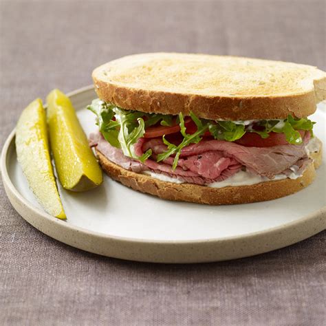 Return the sandwich to the pan and cook on each side until a dark crispy golden brown. WeightWatchers.com: Weight Watchers Recipe - Roast Beef ...