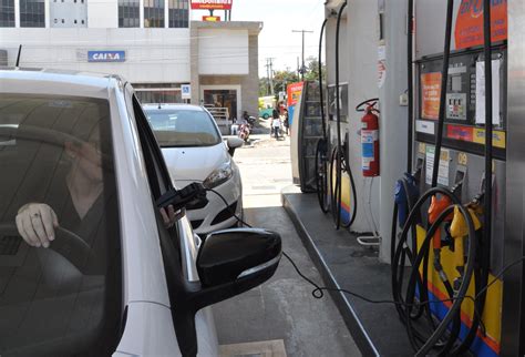 Alagoas é o estado que mais reduziu o preço da gasolina no Brasil