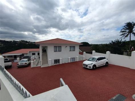 3 Chatsworth Kwazulu Natal 2 Bedroom Flats Apartments To Rent Pam Golding Properties