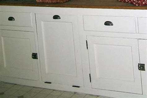 She has frameless cabinets and used to have exposed. Inset Kitchen Cabinets...Beaded Inset vs Plain Inset ...