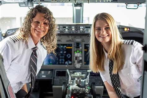 Southwests First Mother Daughter Pilot Duo Takes Flight Makes History For Southwest Airlines