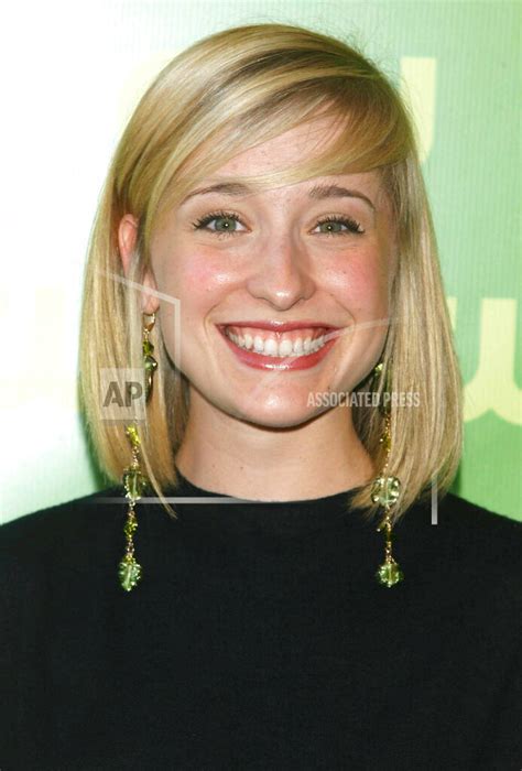Allison Mack Pleads Guilty In Nxivm Sex Trafficking Case Buy Photos Ap Images Detailview