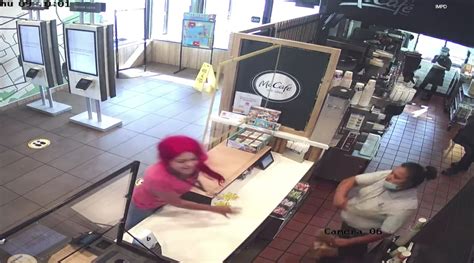 Wild Video Shows Mcdonalds Customer Jump Behind The Counter To Fight