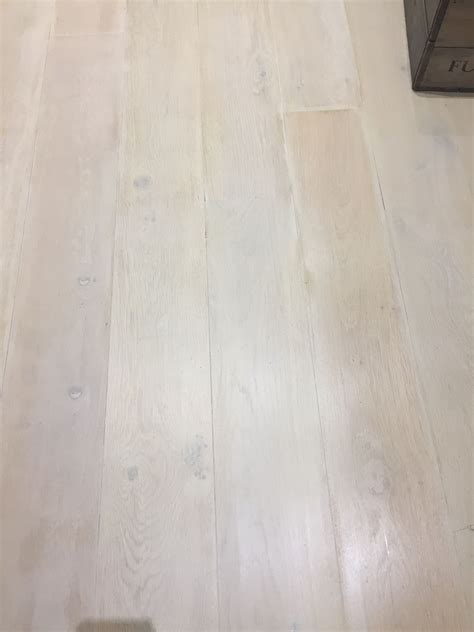 Water based polyurethane on white oak. Bona mega water-based polyurethane on white rainbow ...