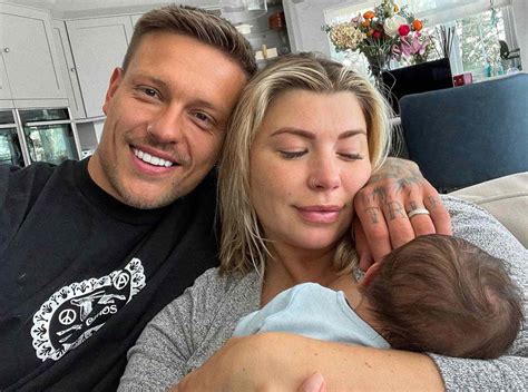 Love Island Uks Olivia And Alex Bowen Welcome First Baby