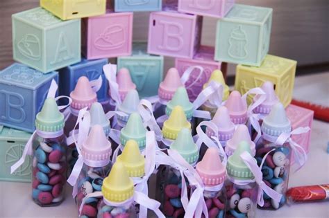 Las baby shower se han convertido en una fiesta imprescindible previa a la llegada del bebé, un en una buena baby shower tiene que haber unos cuantos juegos divertidos para que todos los muchos famosos eligen para sus hijos nombres realmente originales y diferentes a los habituales. 7 cosas que no deben faltar en un baby shower | Juegos ...