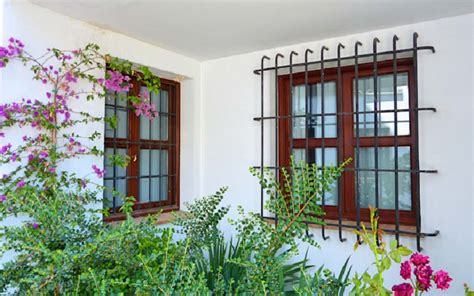 15 Window Grill Design That Will Highlight The Facade Of Your House
